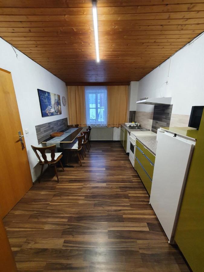 Gaestehaus Weisses Lamm - Monteurzimmer Nordhalben Екстер'єр фото